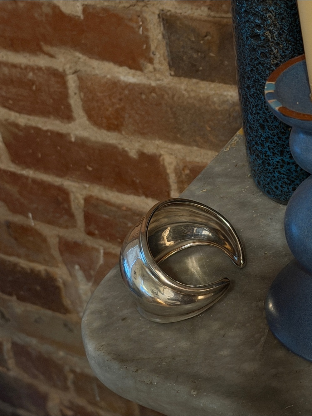 Robert Lee Morris silver cuff - Picture 3 of 8
